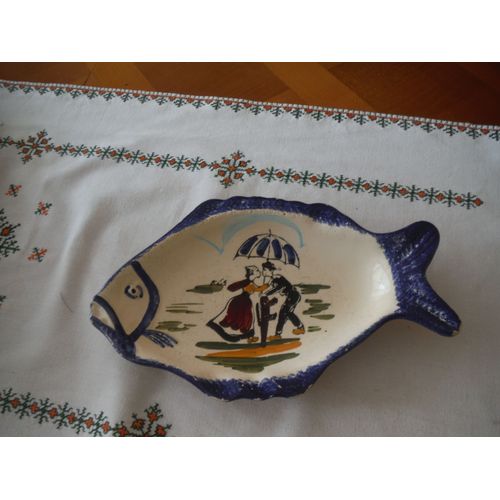 Beurrier "St Gilles Croix De Vie" Décoré À La Main - Forme De Poisson -
