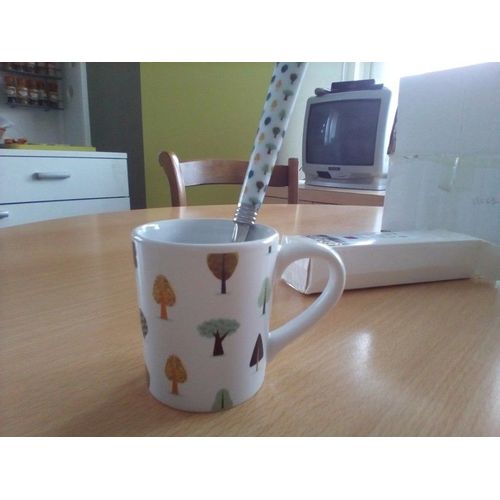 Service A Café Complet, Petits Mugs Et Cuillères, F. Saget, Neuf.