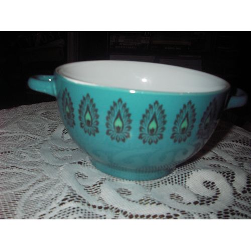 Bol Double Hanses En Grès De Marque Zara Home, Coloris Bleu, Décor Frise Florale, Coloris Intérieur Blanc, Dimensions: Hauteur 8,5 Cm, Largeur Avec Hanses 18,5 Cm, Diamètre 14 Cm.