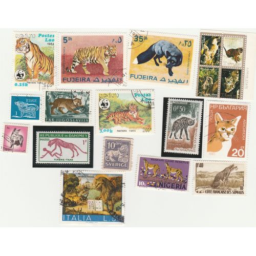 18 Timbres Oblitérés De Divers Pays - Animaux Félins