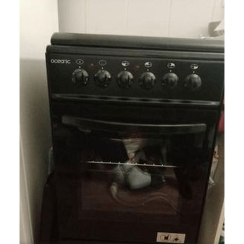 Cuisinière électrique à four convention naturelle