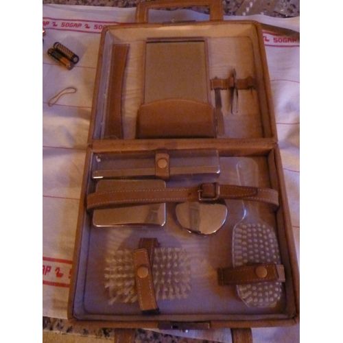 Trousse De Toilette Ancienne 1960