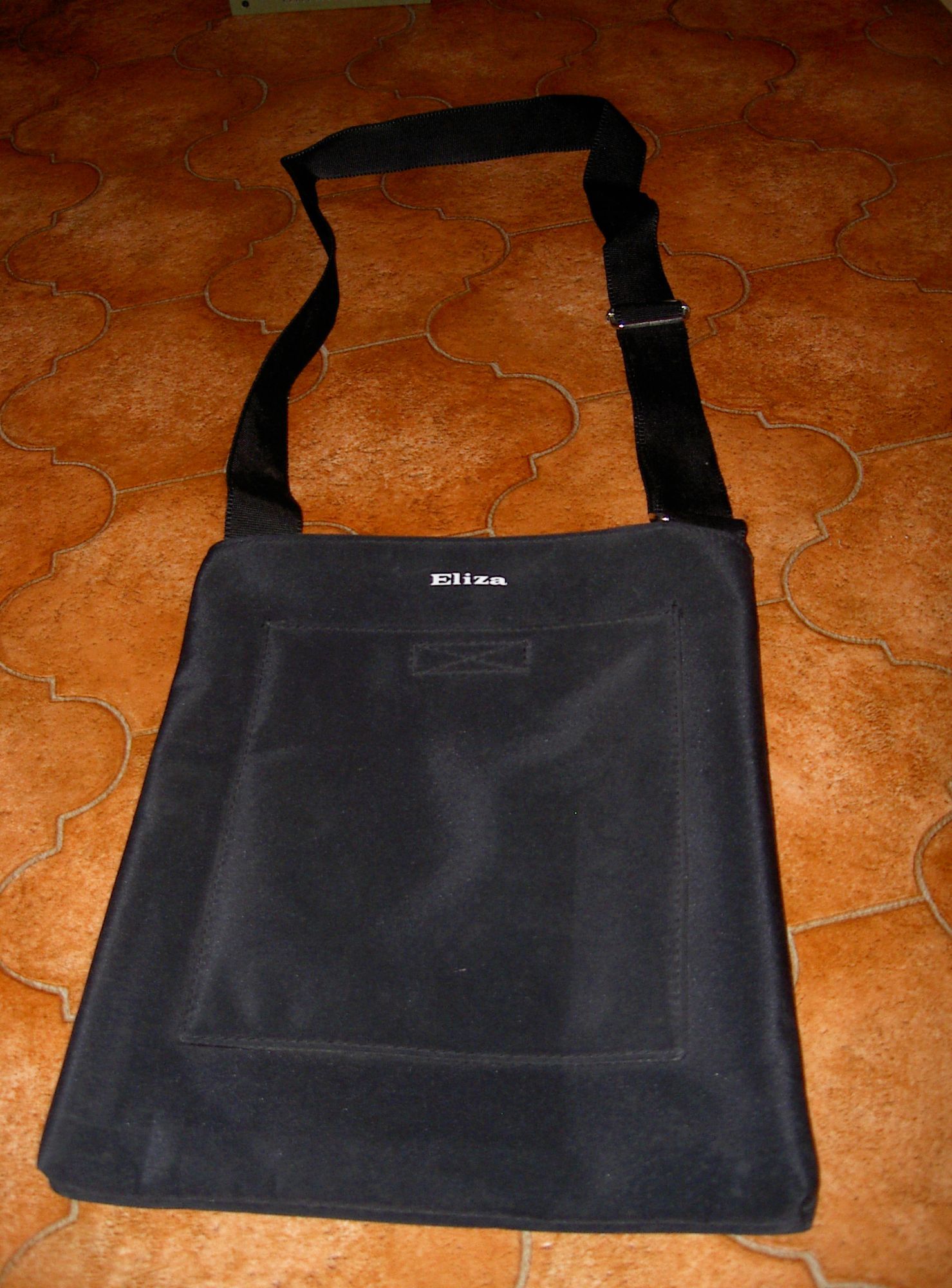 Sac À Main Sacoche Rectangulaire 25 X 30 Cm Calvin Klein Eliza Simili Cuir Noir