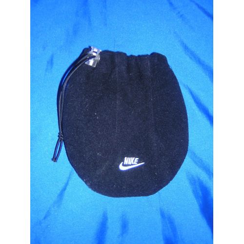 Pochette Nike 16 X 13 Cm.