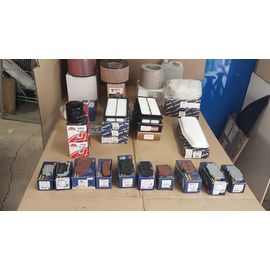 Lot De Filtres Et Plaquettes De Freins Pour 4x4  Toyota / 4x4 Nissan / 4x4 Mitsubishi