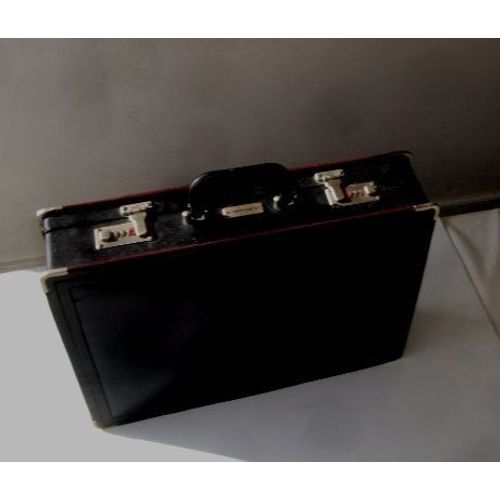 Valise Noire Steinbach Valissette Cuir Pu Doublée Porte Documents Noir Liseré Bordeaux Coignieres Metal Doré Bagage D Affaire Attaché Case Fermetures Codes Ouverture Mécaniq Voyage Transport Securité