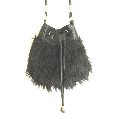 Sac A Mains Seau Effet Fourrure Noir