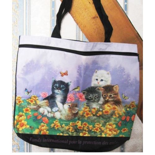 Sac Décoré De Chatons Et Fleurs Sur Fond Mauve Et Vert /Dos Noir-Fermeture Par Scratch Central-1 Grande Poche À Fermeture Éclair-2 Anses De Portage-44x30x14cm-Studio Giordano-35%Polyester/65%Nylon