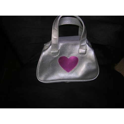 Sac À Main  Coeur Argenté 19 X 13 Cm.