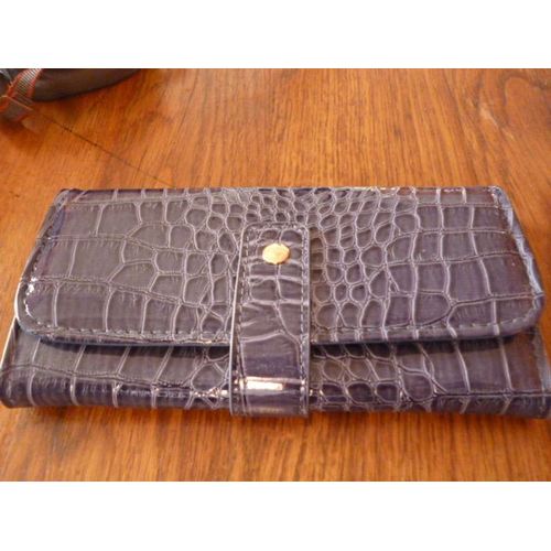 Portefeuille :Porte Cartes Et Porte Monnaie En Plastique Bleu Imitation Crocodile