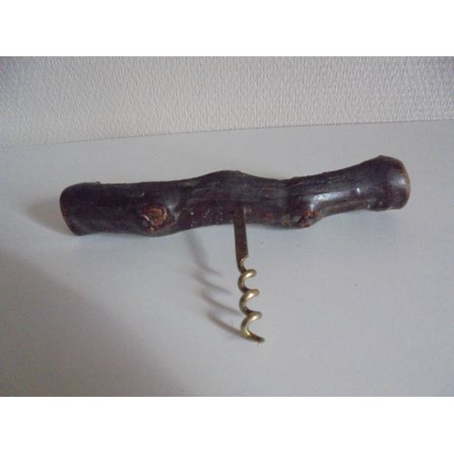 Tire Bouchon En Bois