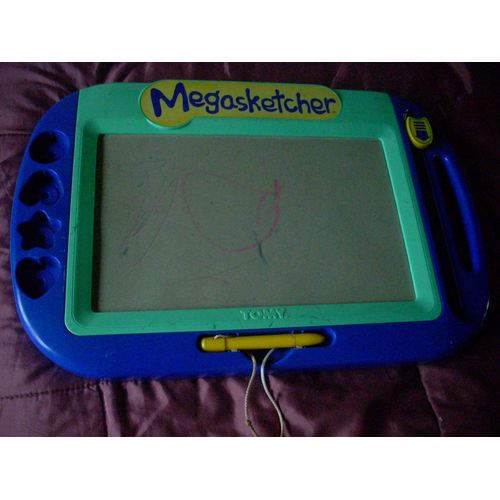 Ardoise Magique Megasketcher Tomy Sans Tampons 49 X 37 Cm.