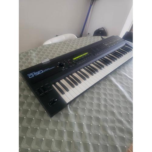 Roland D50 - Synthétiseur Légendaire Vintage - Accessoires Inclus - Excellent Etat/Révisé