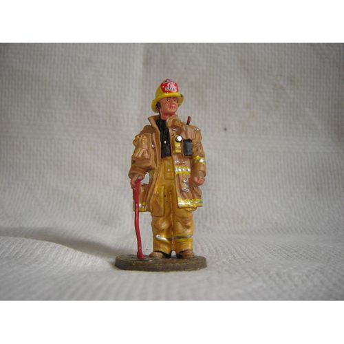 Les Heros Du Feu N° 12 Pompier Cobra : Le Pompier Americain En Tenue De Feu Los Angeles 2002