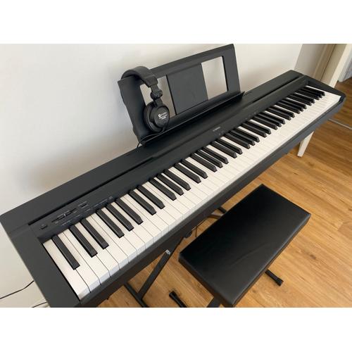 Pack Piano numérique Yamaha P45 noir + Support + banquette +
