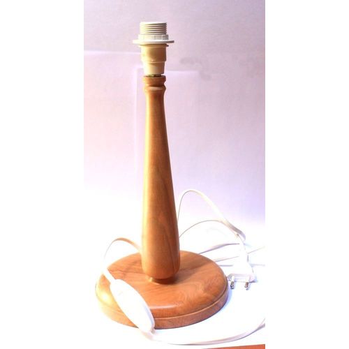 Pied De Lampe #032