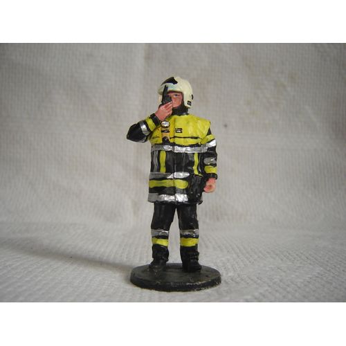 Les Heros Du Feu N° 32 Pompier Cobra : Le Pompier Français En Tenue De Haute Visibilite 2005