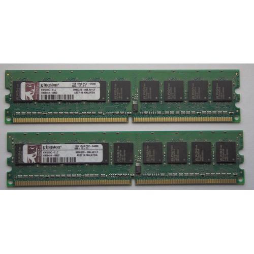 2 barrettes RAM 1 GB Kingston KW579C-ELC DDR2 PC2-6400 800MHz