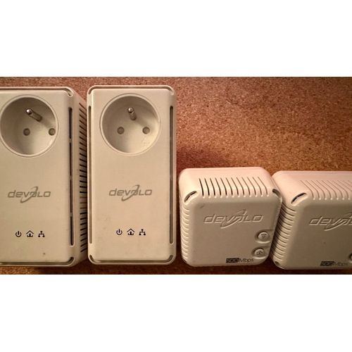 2 DEVOLO DLAN 200AVplus et 2 DEVOLO DLAN 500 WIFI