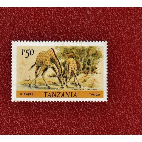 2 Timbres De Tanzanie De 1965 Et 1980