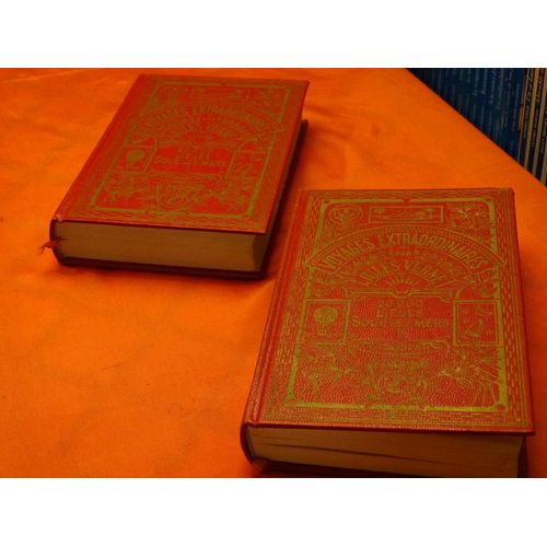 20.000 Lieus Sous Les Mers . . En Deux Volumes . . Suivi De . . Une Ville Flottante . . . Jules Gabriel Verne . 1828 - 1905 . Ecrivain Francais . . . Librairie Hachette . 1968 .   