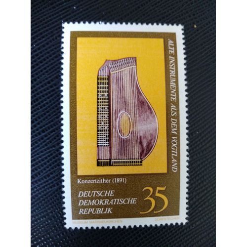 Timbre Allemagne / Rda Yt 1903 Instruments De Musique Anciens. Cithare De Concert (1891) 1977 ( 140306 )
