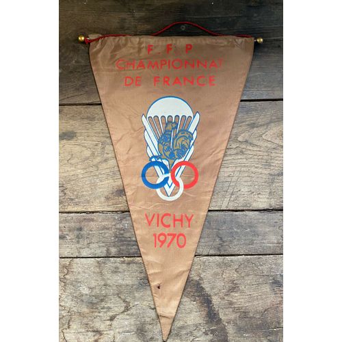 Fanion Parachutisme Vichy 1970