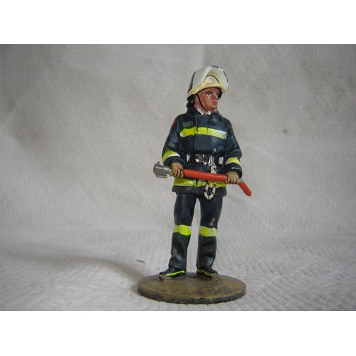 Les Heros Du Feu N° 79 Pompier Cobra : Le Pompier Chilien Tenue De Feu Santiago 1992