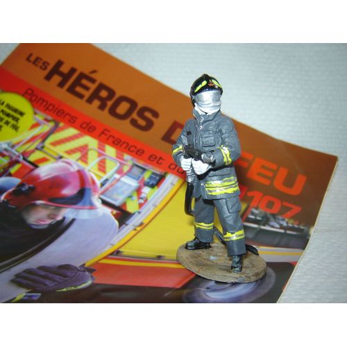 Les Heros Du Feu N° 107 Pompier Cobra : Le Sapeur Pompier Italien En Tenue De Feu 2004