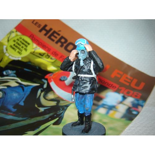 Les Heros Du Feu N° 108 Pompier Cobra : Le Sapeur Pompier Français Marseille Tenue De Feu 1982