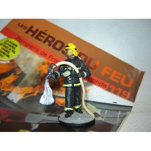 Les Heros Du Feu N° 119 Pompier Cobra : Le Pompier Tenue De Feu Royaume Uni 2011