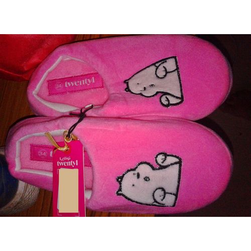 Chaussons Roses Twenty4 Taille 34 Jamais Portes ..
