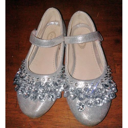 Ballerines Argentees Taille 34 Strass Coeurs ..