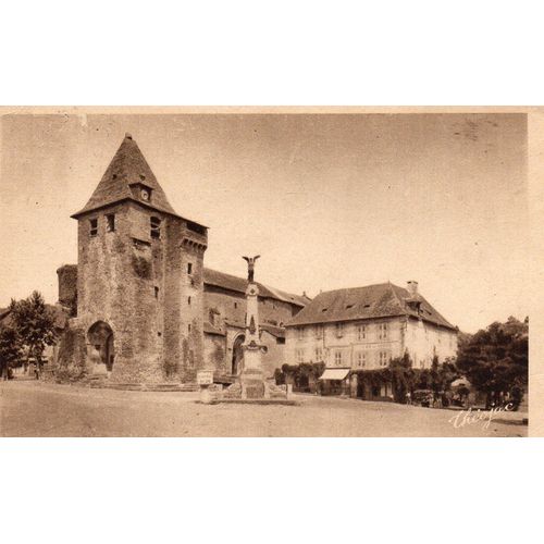 Carte Postale Ancienne - 1952 - Theme Monuments Au Morts - Allassac - 19 - Correze - L'eglise - Carte Ecrite Des Editions Modernes Teojac