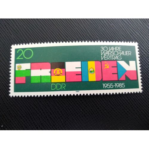 Timbre Allemagne / Rda Yt 2570 Mot De Paix Formé À Partir De Drapeaux 1985 ( 020406 )