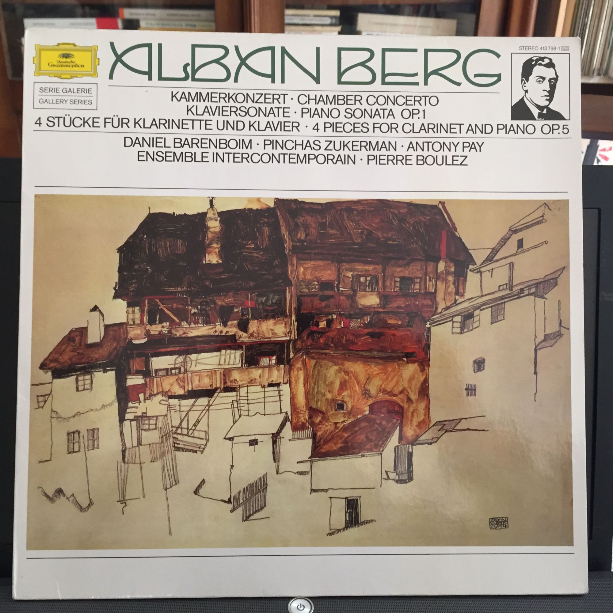 Alban Berg: Concerto, Piano Sonata, 4 Pices For Clarinet & Piano. Daniel Barenboim, Pinchas Zukerman, Antony Pay, Pierre Boulez, Ensemble Intercontemporain. Dgg 413798-1