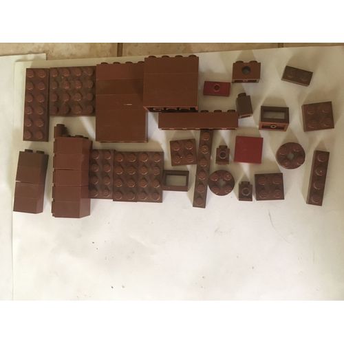 Lot de 45 pièces Lego diverses Marrons