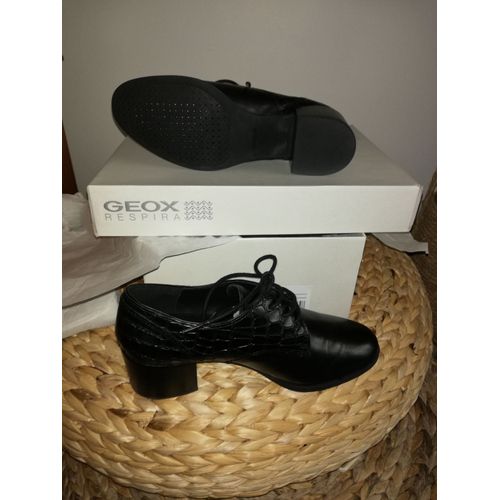 Derbies Geox Noir Femme Talon 5 Cm Neuves Jamais Portees - 37