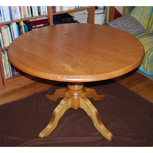 Table Ronde En Pin Massif