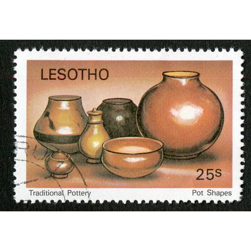 Timbre Oblitéré Traditional Pottery,Lesotho,Pot Shapes,25s