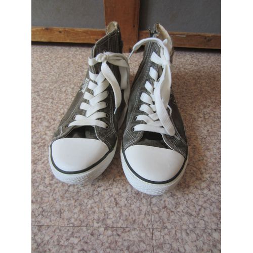 Baskets Uptown Grises T 38