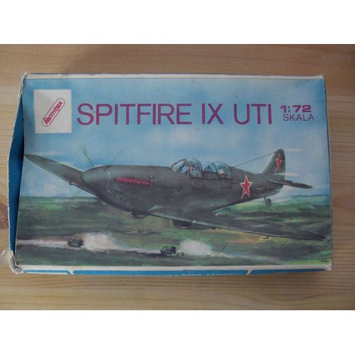 Maquette 1:72 Spitfire Ix Uti-Farmtex