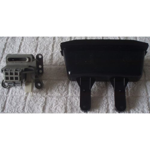 Poignée + Sécurité de Porte pour Lave-Vaisselle: HOTPOINT ARISTON - LFK7M121OCFR / 36827740100.
