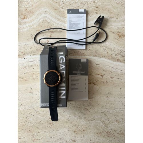 Montre Garmin Forerunner 645 Music Rose Gold Avec Bracelet Noir