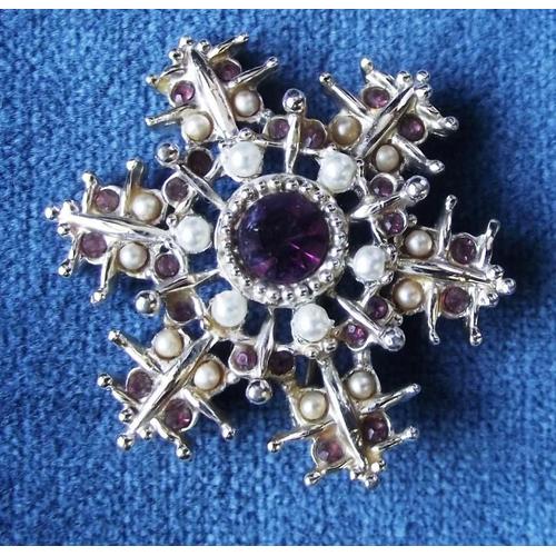 Broche Vintage Fantaisie Métal Petite Perles Et Pierre Rose . Diamètre 4 Cm