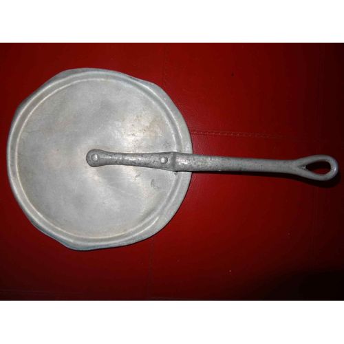 Couvercle Ancien En Aluminium De Marque Tournus