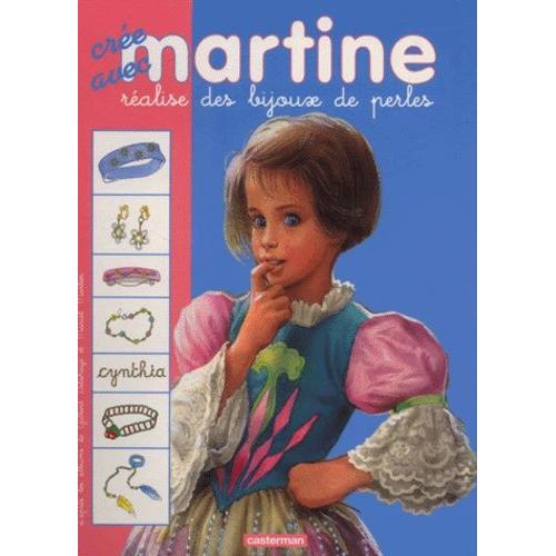 Martine Réalise Des Bijoux De Perles