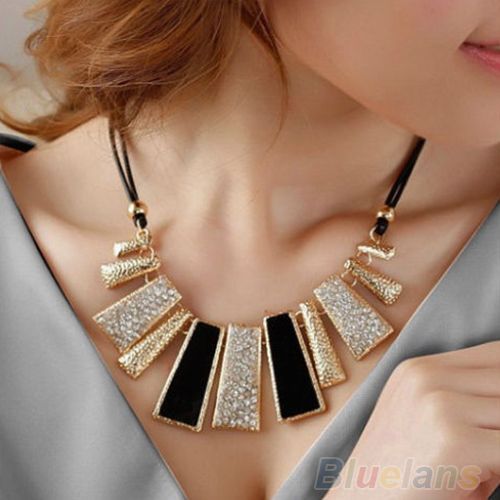 Nouvelle Mode Collier Élégant Femmes, Unique Court Strass Forme Polonais Pendentif Colliers, Longues Femmes Sans Cou Sans Cou