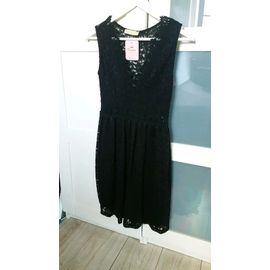Robe Noire "Promise" En Dentelle