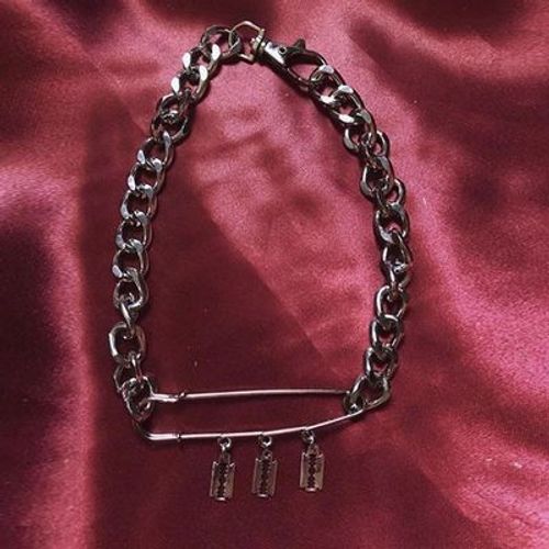 Collier Avec Pendentif En Forme De Lame En Métal Pour Femmes, Chaînes De Cou À La Mode, Bijoux De Fête Rock Pin, Colliers Ras De Cou, Nouveau Cadeau